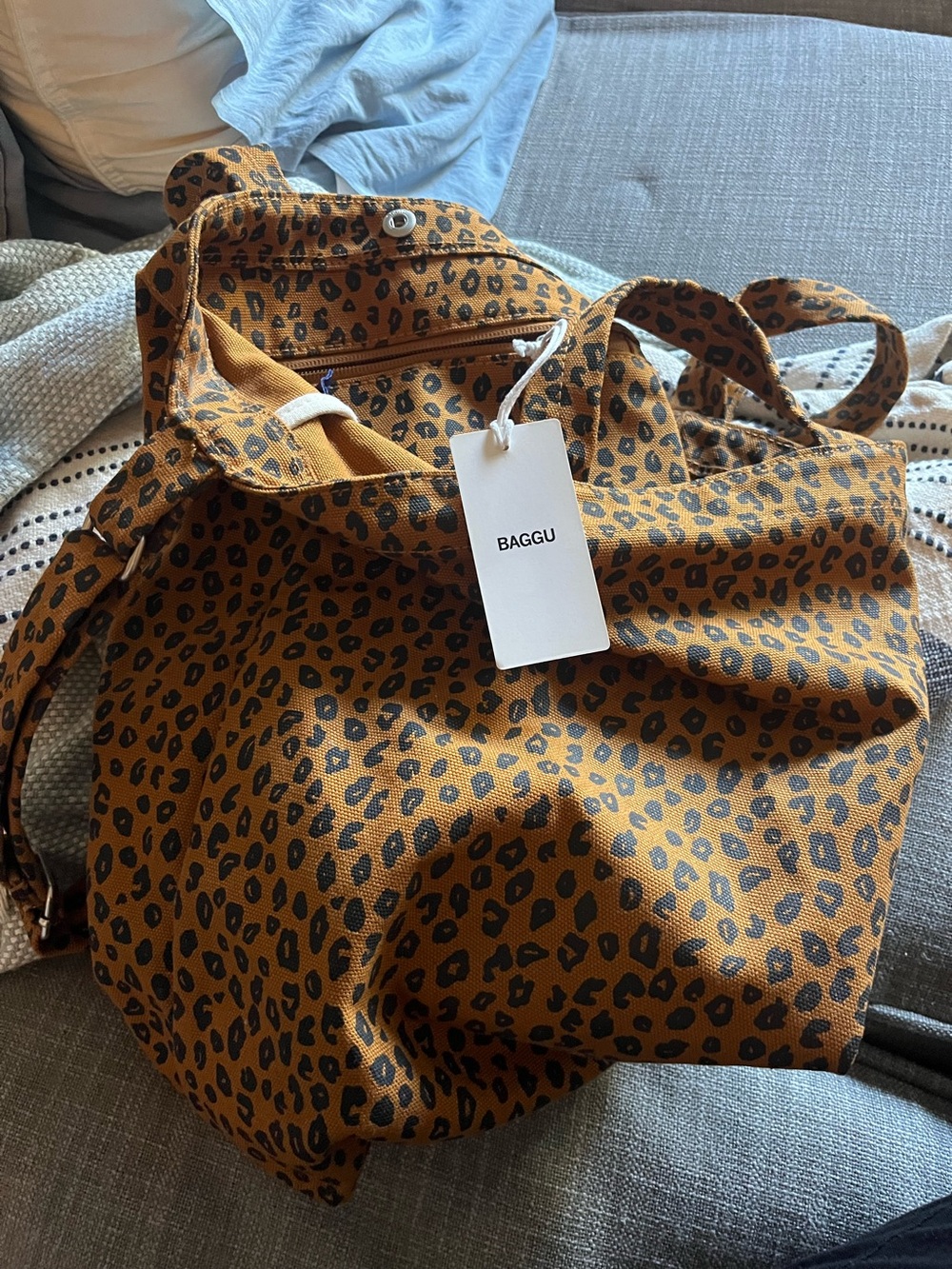 NWT Baggu nutmeg leopard duck bag